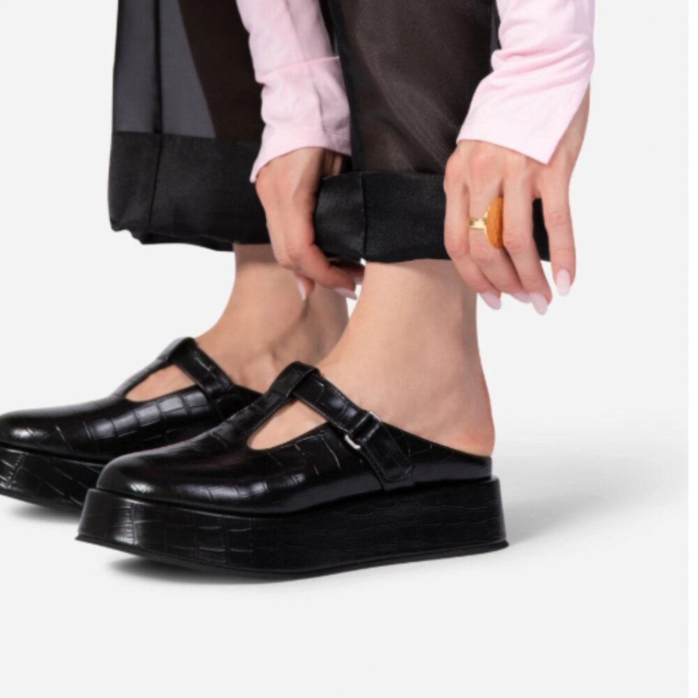 Intentionally Blank RECEPTION FLATFORM MULE (Black Embossed Leather, size W 7)